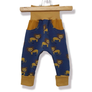 Pantalon sarouel slim évolutif "LIONS ” en sweat bouclettes BIO GOTS.