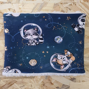 snood vêtement enfant bleu planete